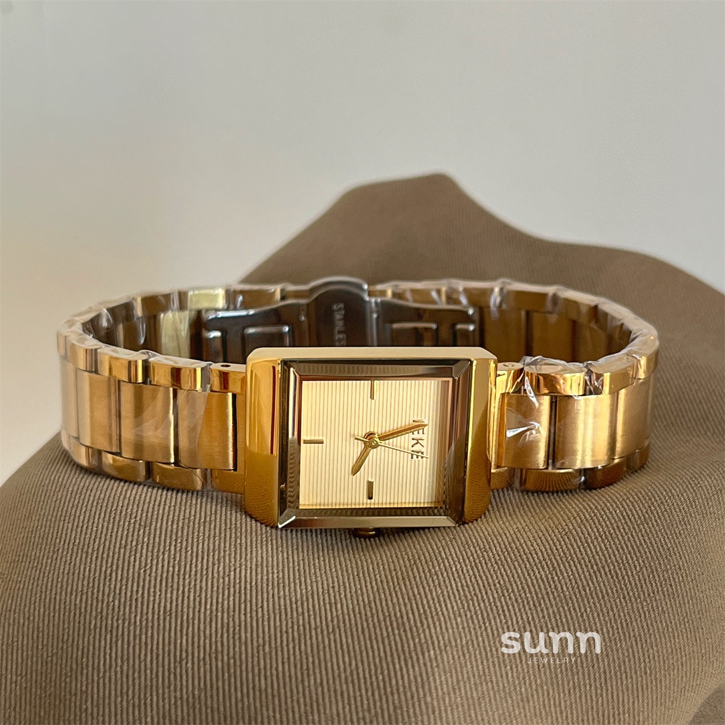 Joshlynn Elegant Square Watch [EA5JD6MR]