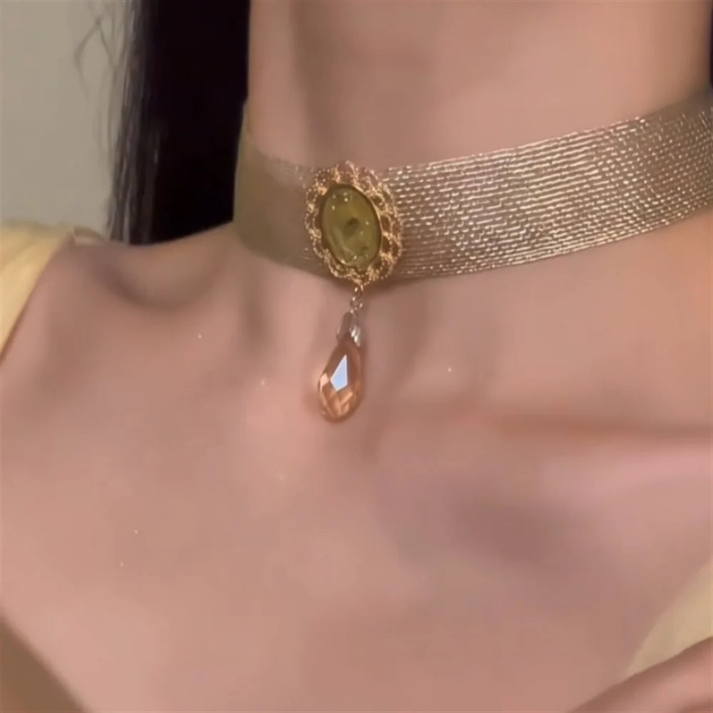 Joslin Exotic Gold Choker