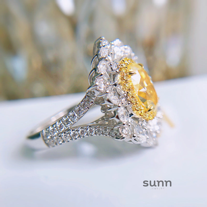 Joslynn Yellow Diamond Floral Ring [IVY1SGA6]