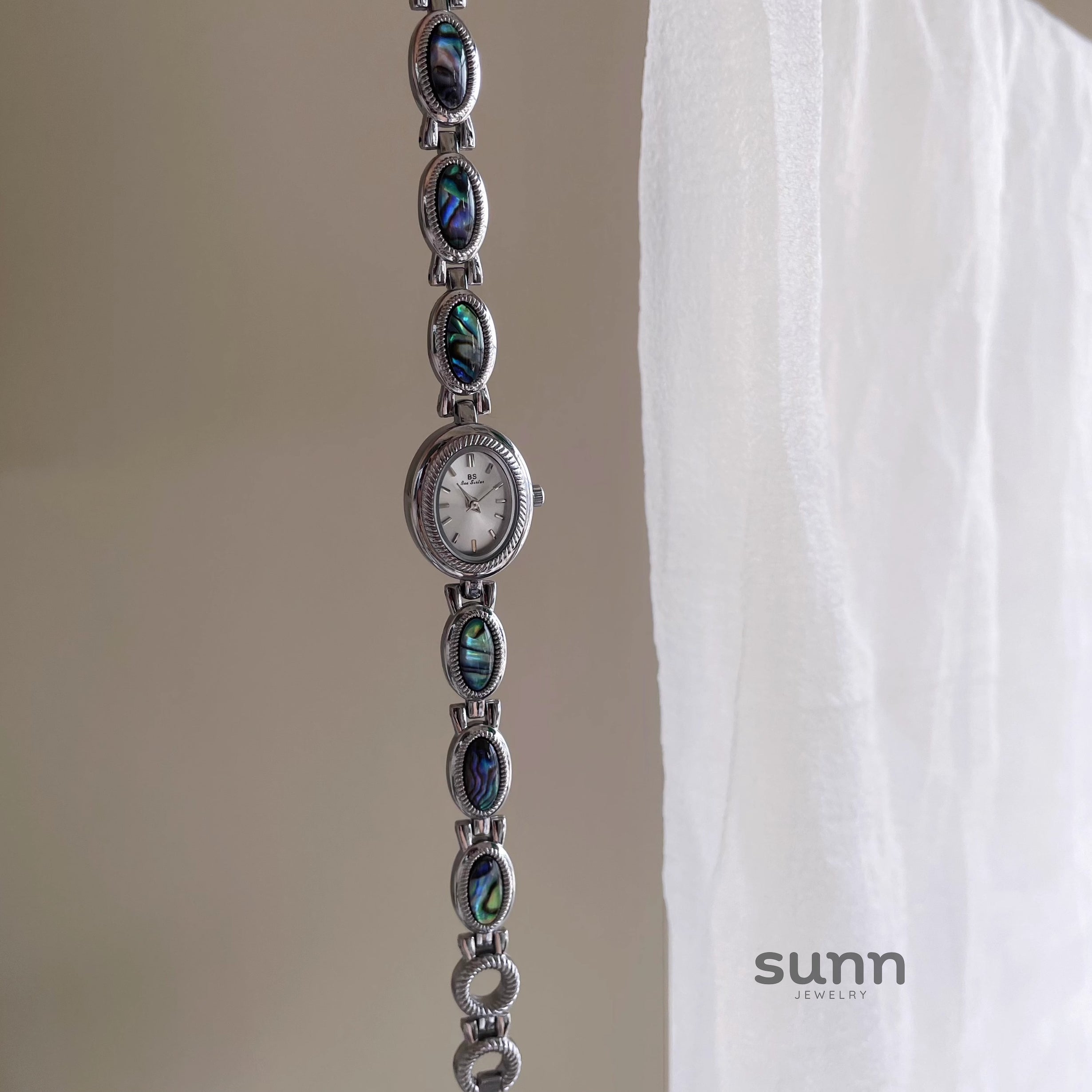 Josselin Iridescent Oval Bracelet Watch [MQOFEOC2]