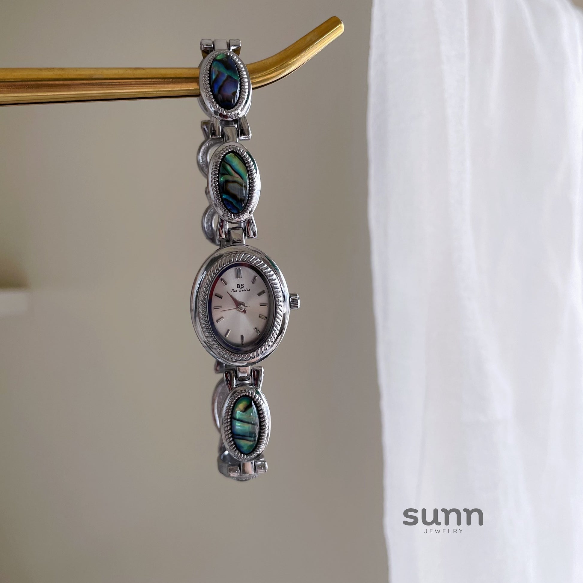Josselin Iridescent Oval Bracelet Watch [CALPXB2M]