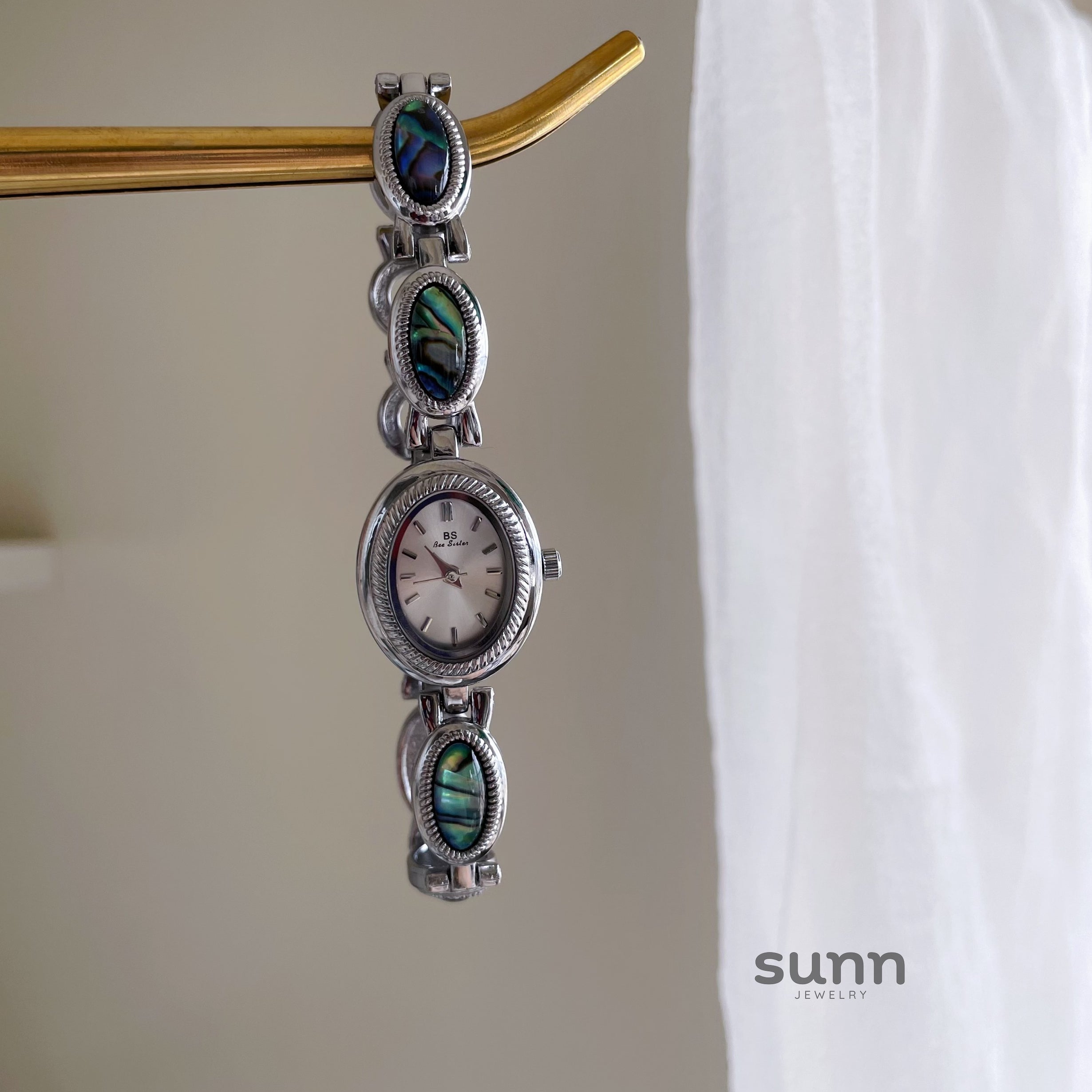 Josselin Iridescent Oval Bracelet Watch [CALPXB2M]