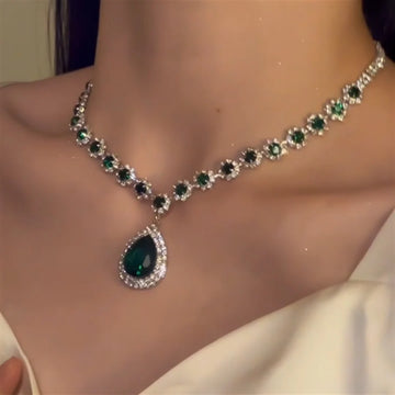 Joud Emerald Teardrop Set