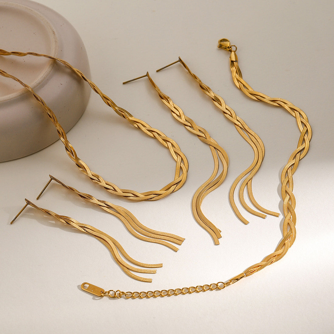 Joud Golden Chain Collection [U7VGJDBE]