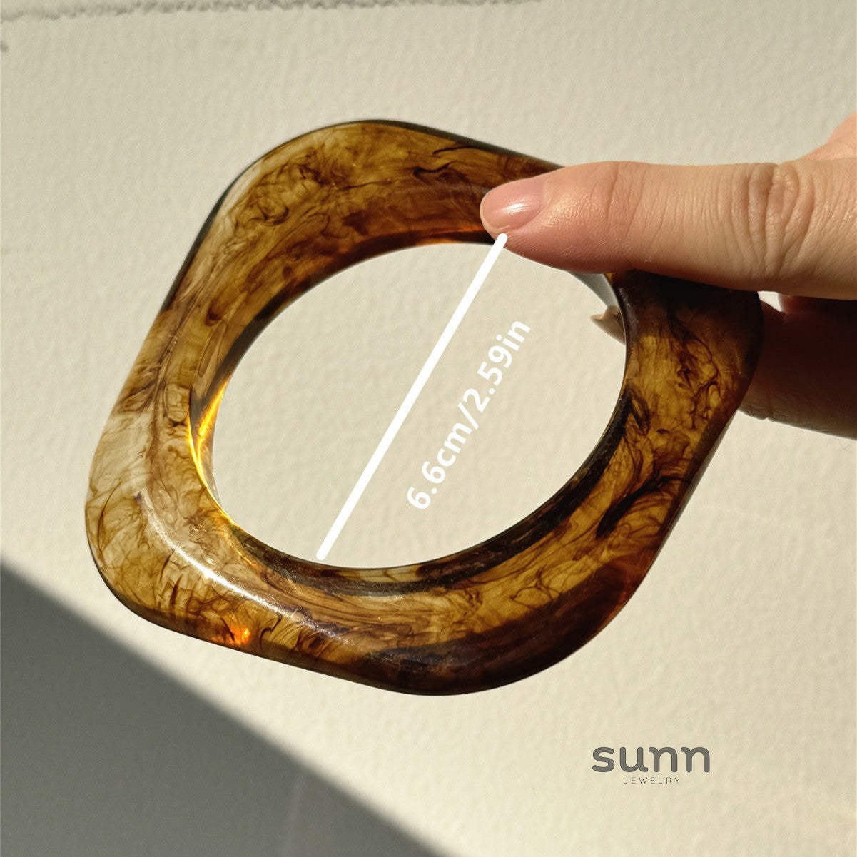Journey Bold Gradient Bangle [99GHH2M8]