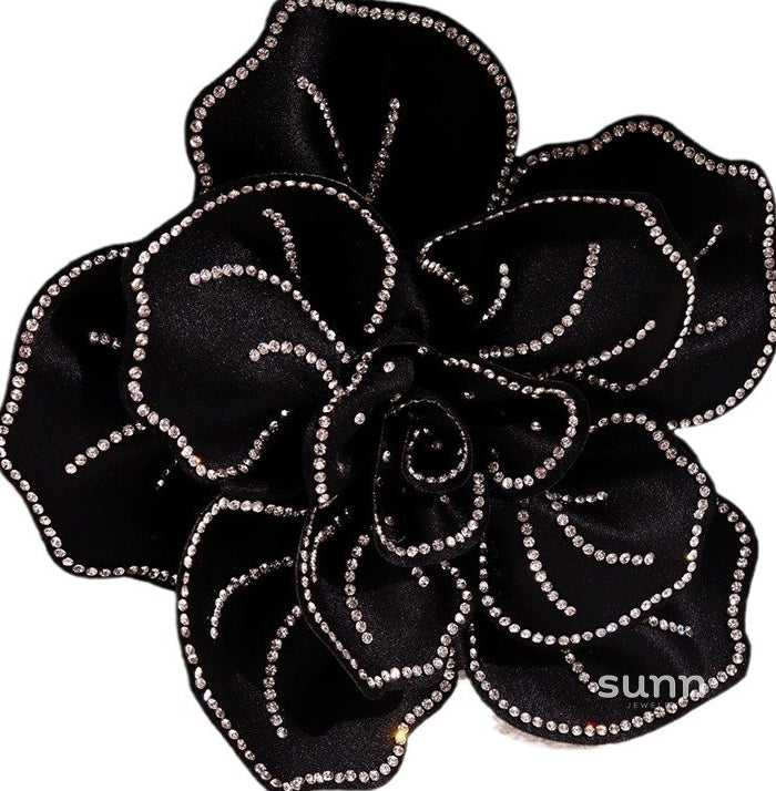 Jovanna Embellished Floral Brooch [SFI8G7GT]