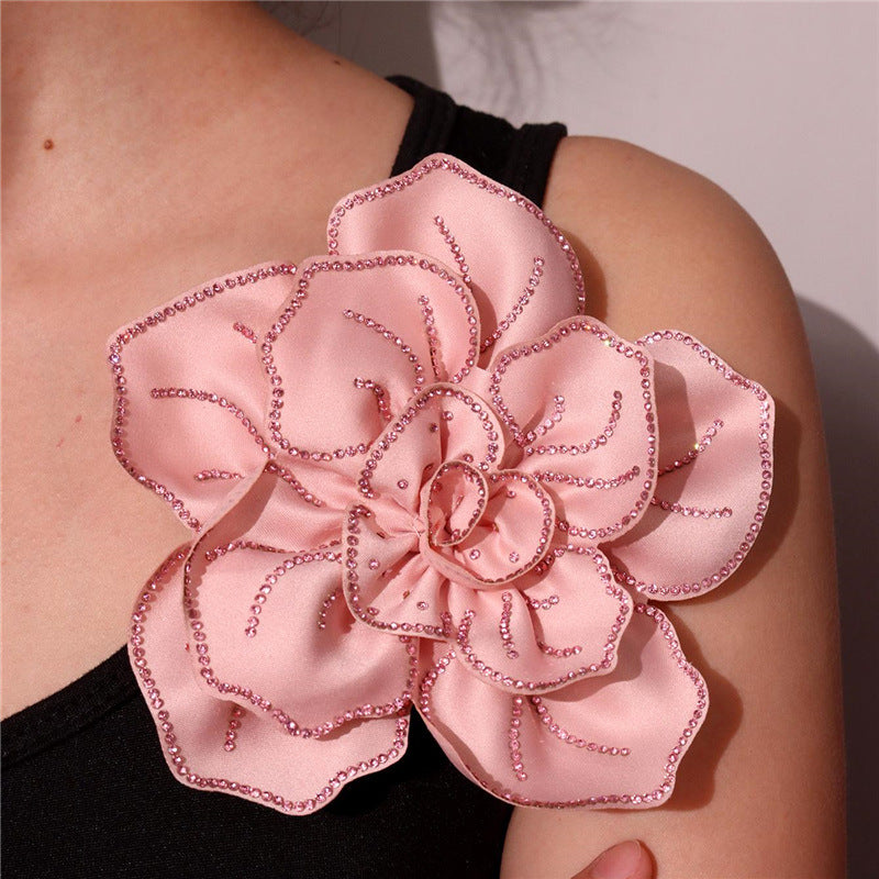 Jovanna Embellished Floral Brooch [U5SNASPA]