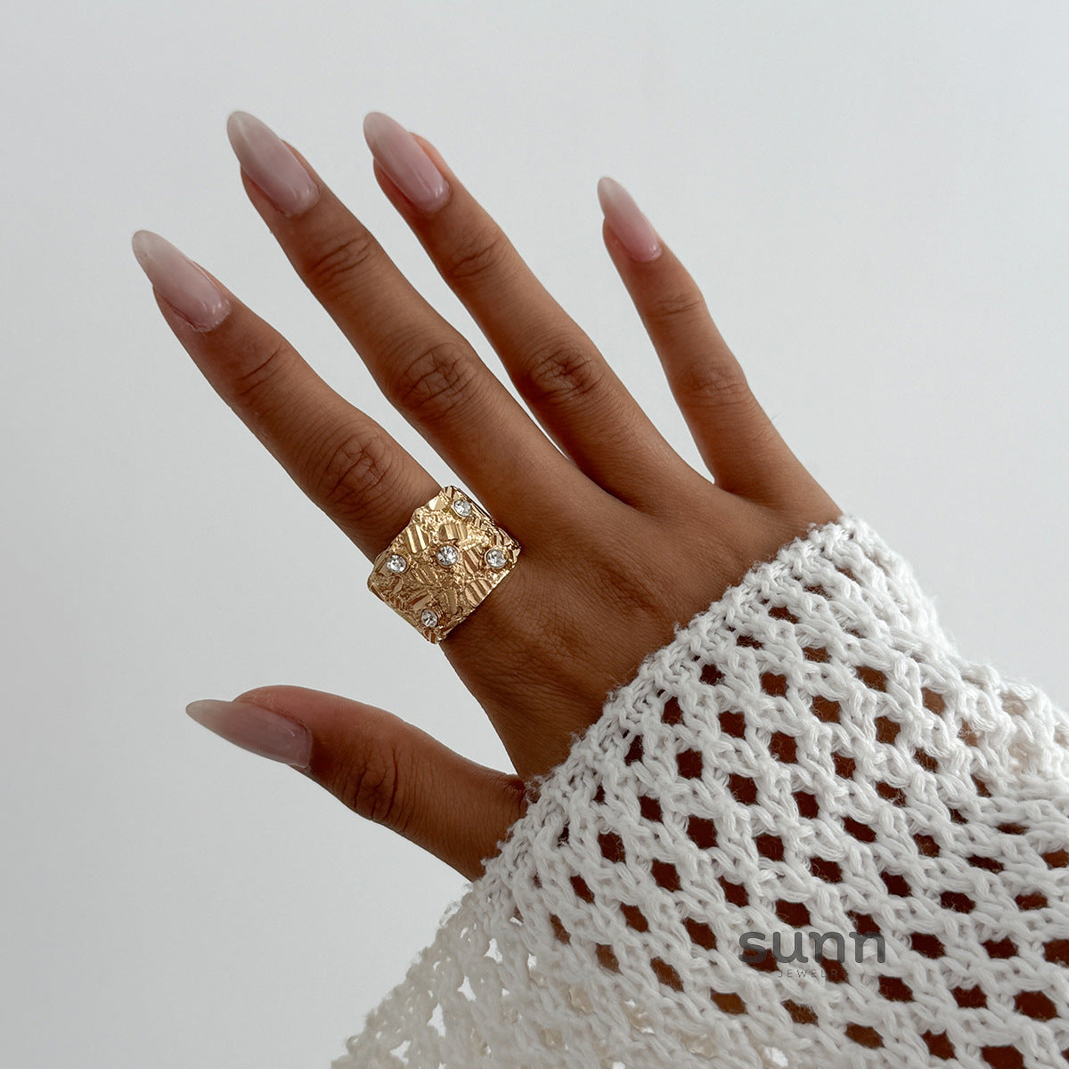 Joyanna U-Shaped Rhinestone Ring [5VYVAU63]
