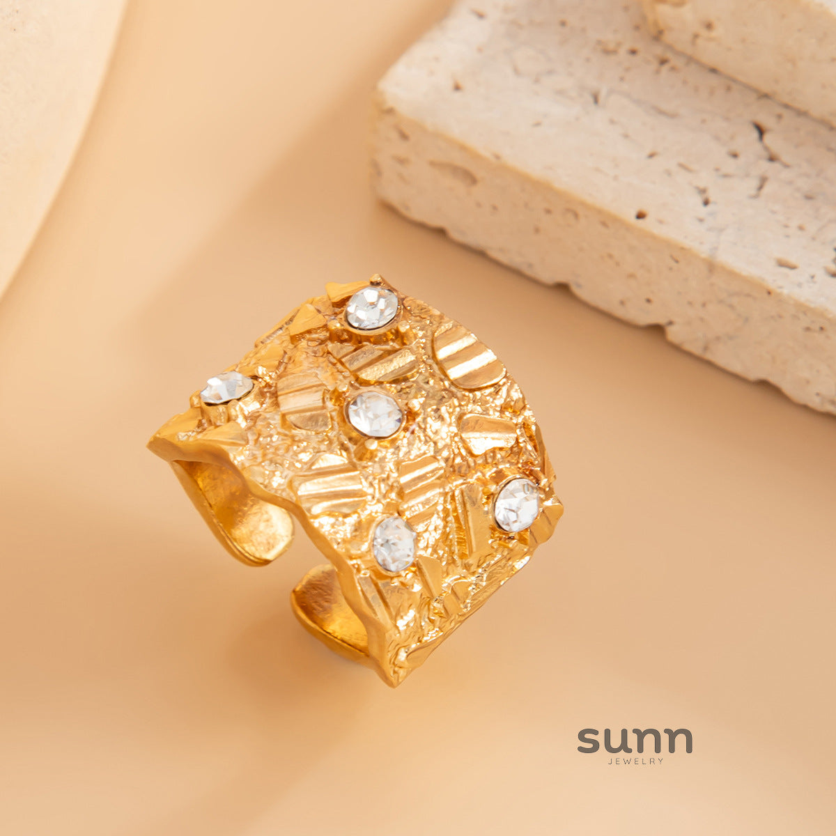 Joyanna U-Shaped Rhinestone Ring [X50IS5C7]