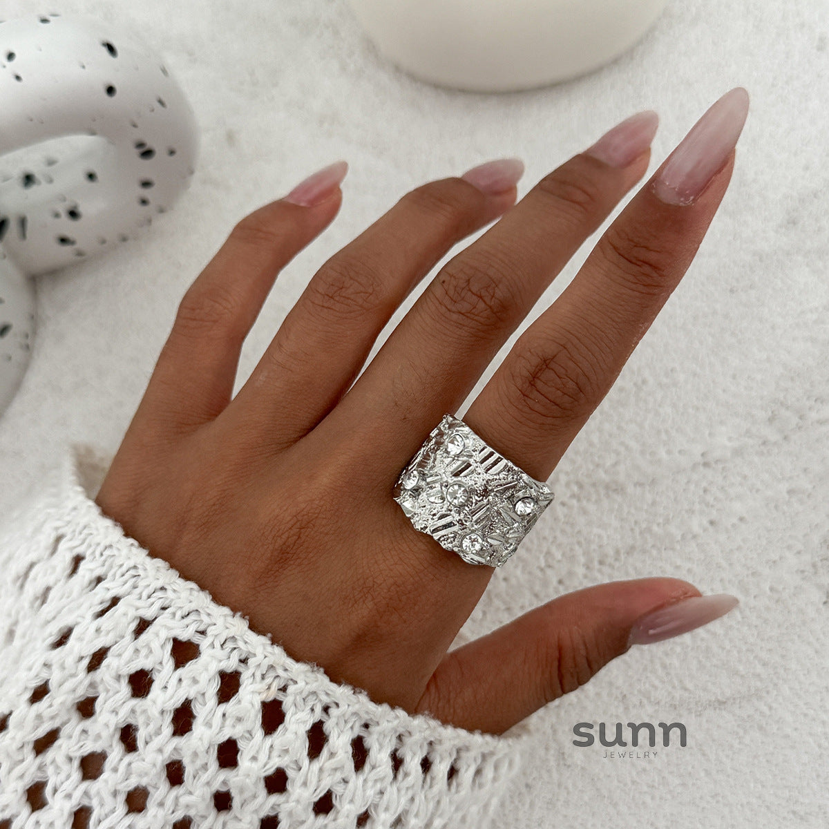 Joyanna U-Shaped Rhinestone Ring [FGAC12C2]