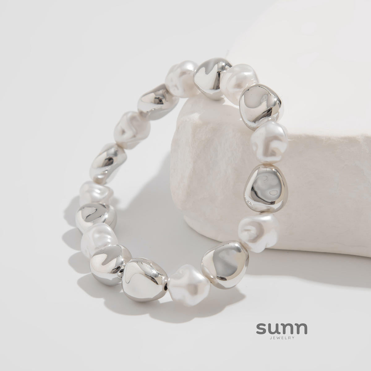 Juliana Asymmetric Pearl Jewelry [44ZBRFK5]