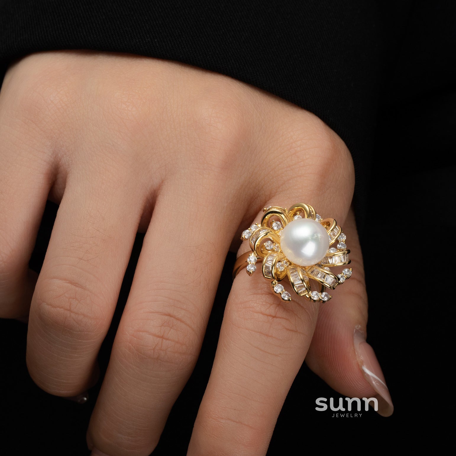 Julieann Baroque Pearl Zircon Ring [2LPTQBH3]