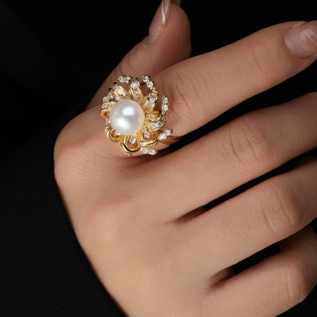 Julieann Baroque Pearl Zircon Ring [YR4ZCLTK]