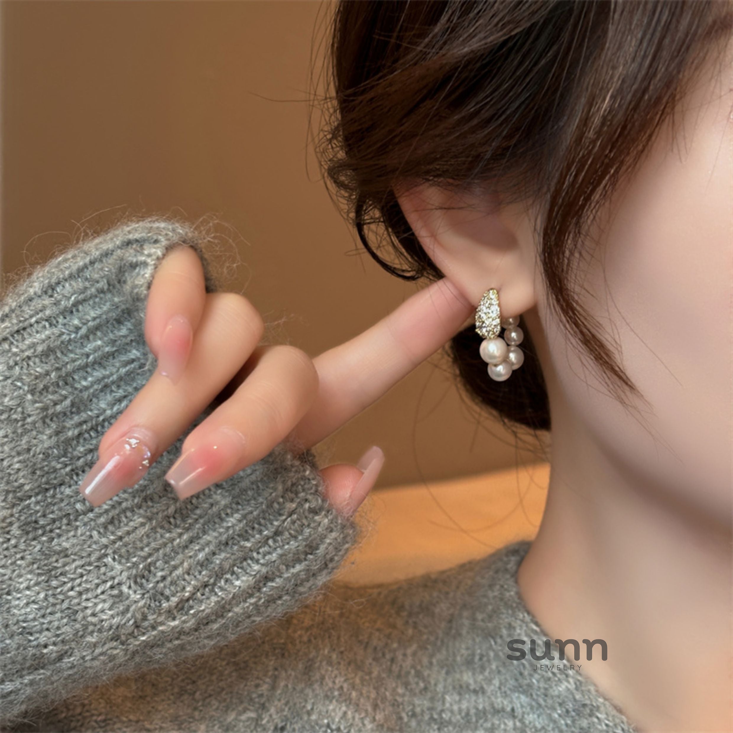 Julieann Golden Beaded Drop Earrings [K7M3GESM]