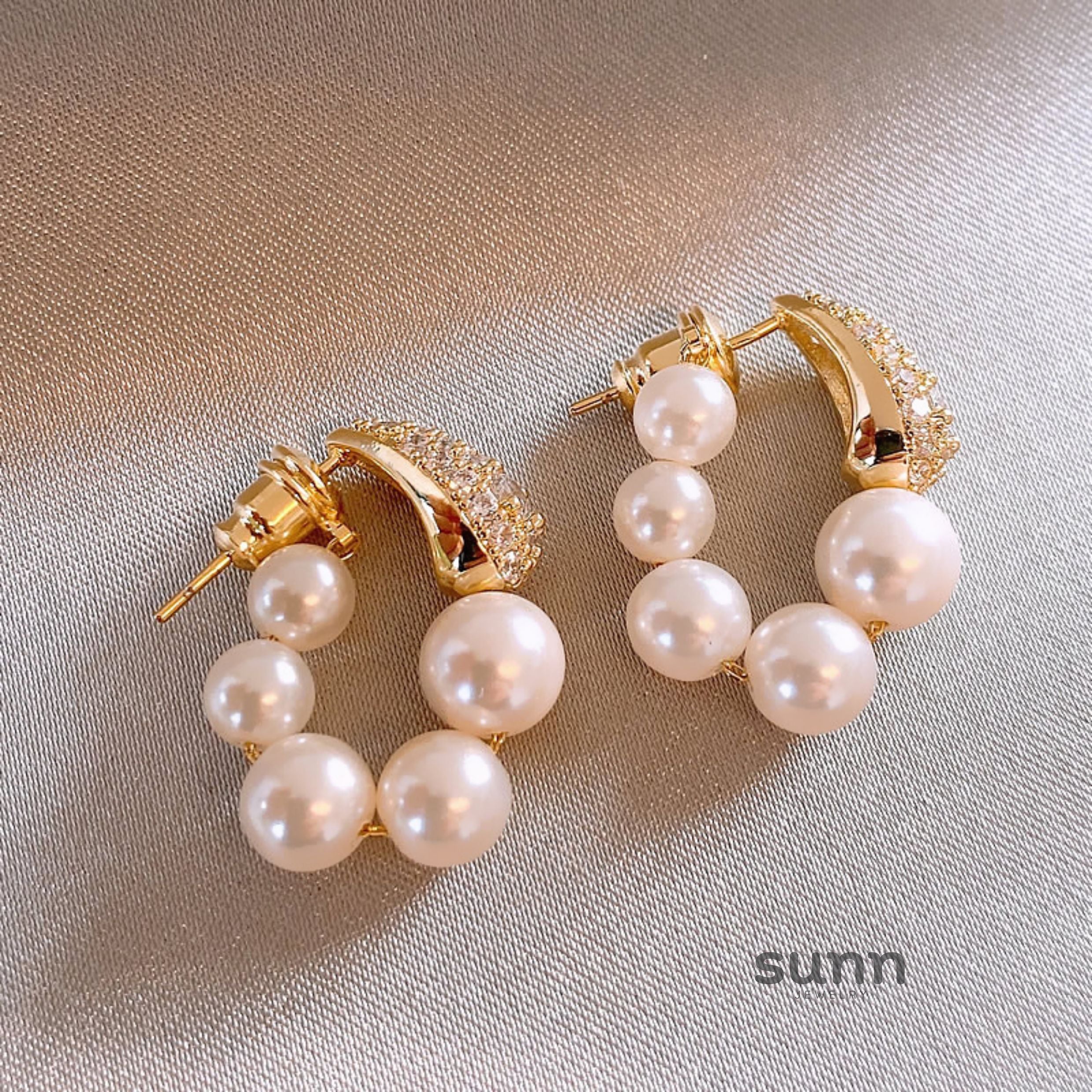 Julieann Golden Beaded Drop Earrings [29WDT36G]