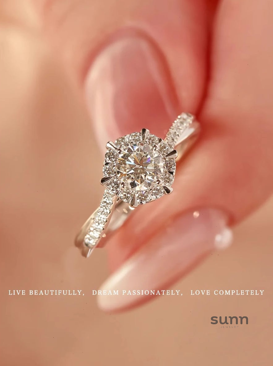 Julienne Star Twisted Ring [637LLN79]