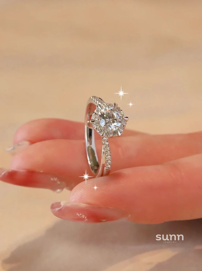 Julienne Star Twisted Ring [JGYMU2GG]
