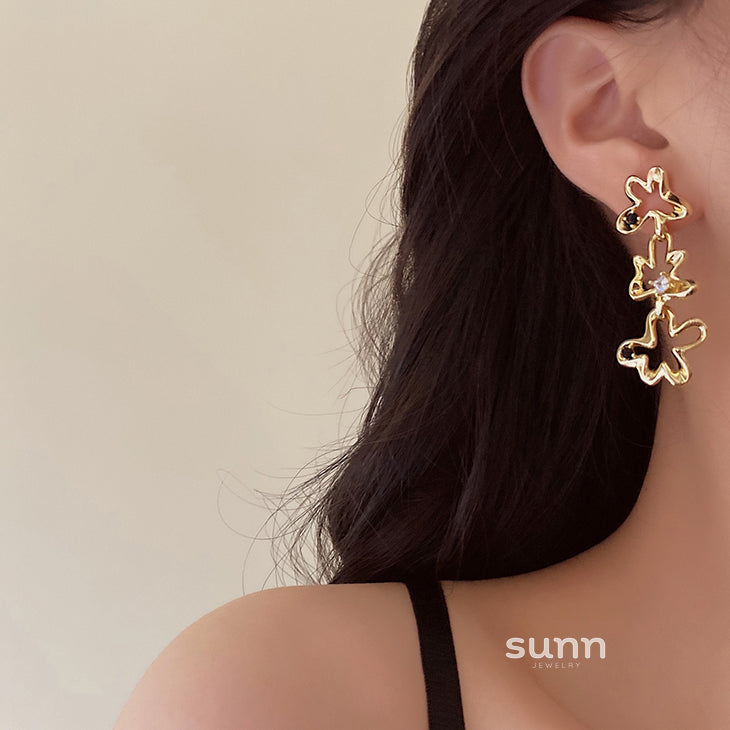 Juliet Statement Bloom Earrings [E1S8374I]