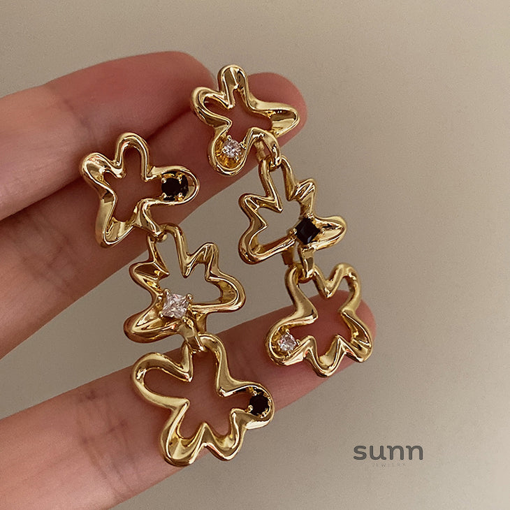 Juliet Statement Bloom Earrings [MLCALN7N]