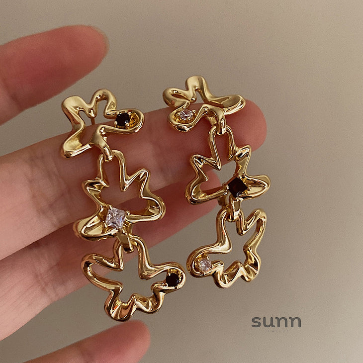 Juliet Statement Bloom Earrings [LIQ2969Q]