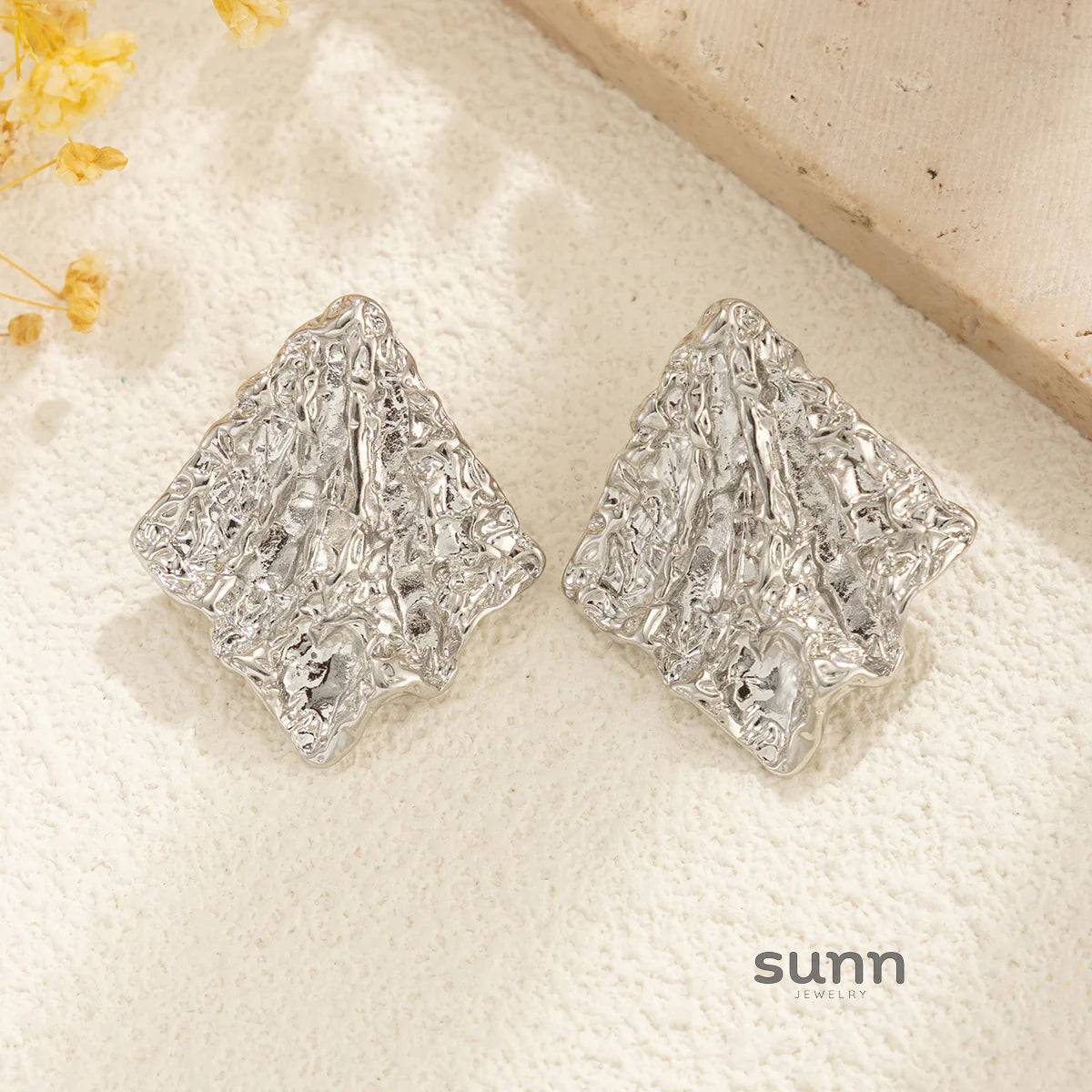 Julieta Sculptural Pleated Earrings