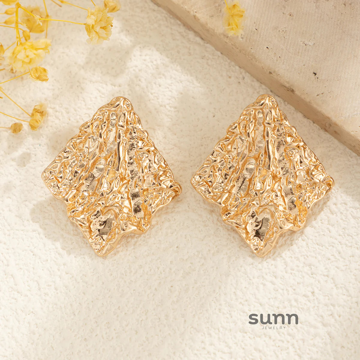 Julieta Sculptural Pleated Earrings