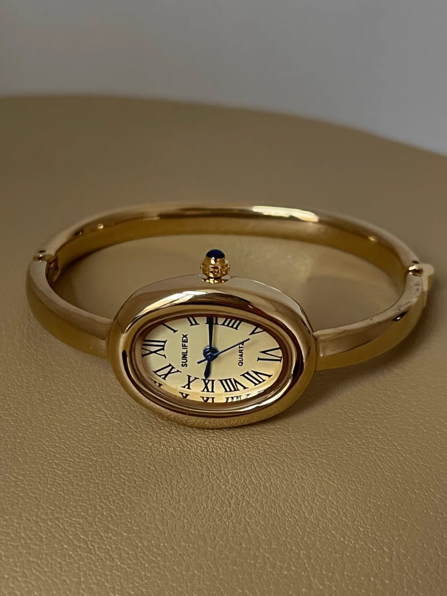 Juliett Dainty Oval Bracelet Watch [PVYOGPTR]