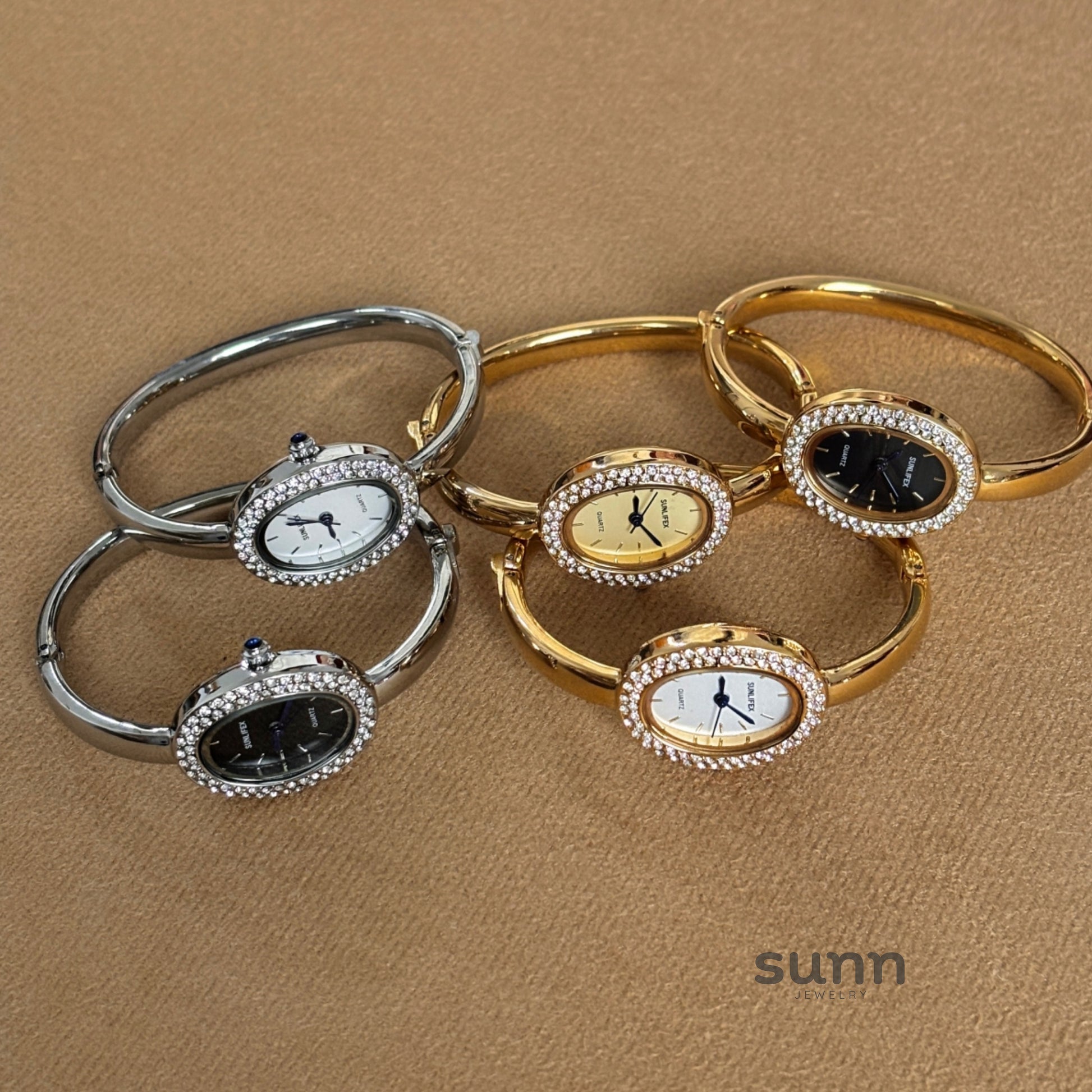 Juliett Dainty Oval Bracelet Watch [SND5DU6J]