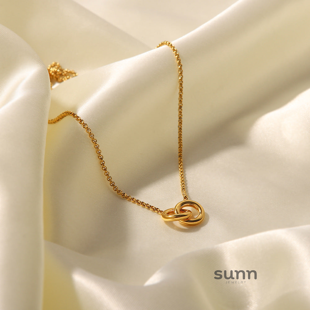 Juliett Interlocking Ring Necklace [6WLTA5LD]