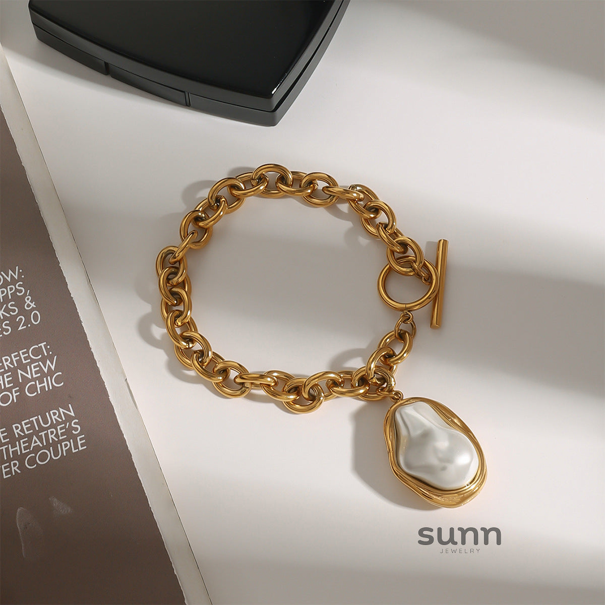 Julisa Baroque Pearl Bracelet [LHEAIML8]