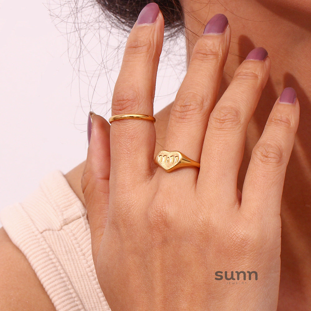 Jumana Sleek Band Ring [KRQZNNY7]