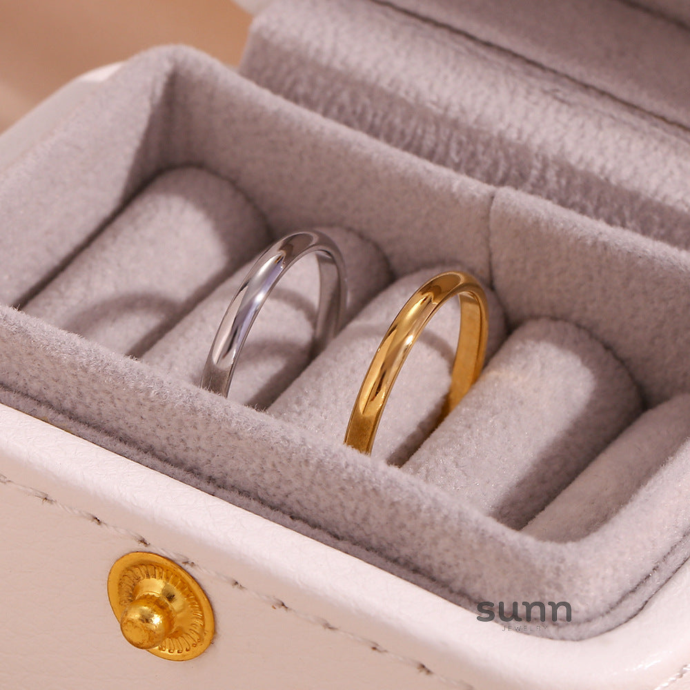 Jumana Sleek Band Ring [FEREIUZG]