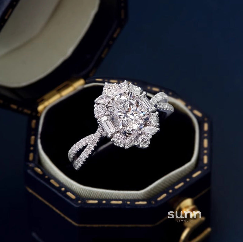 Kaavya Radiant Oval Ring [UNMDNEPV]
