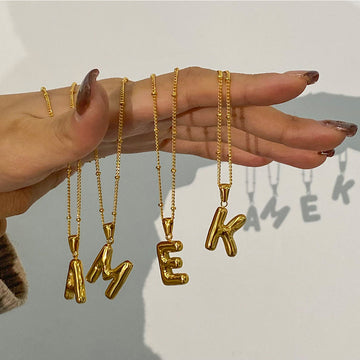 Kadyn Initial Pendant Necklace [W1B422DT]