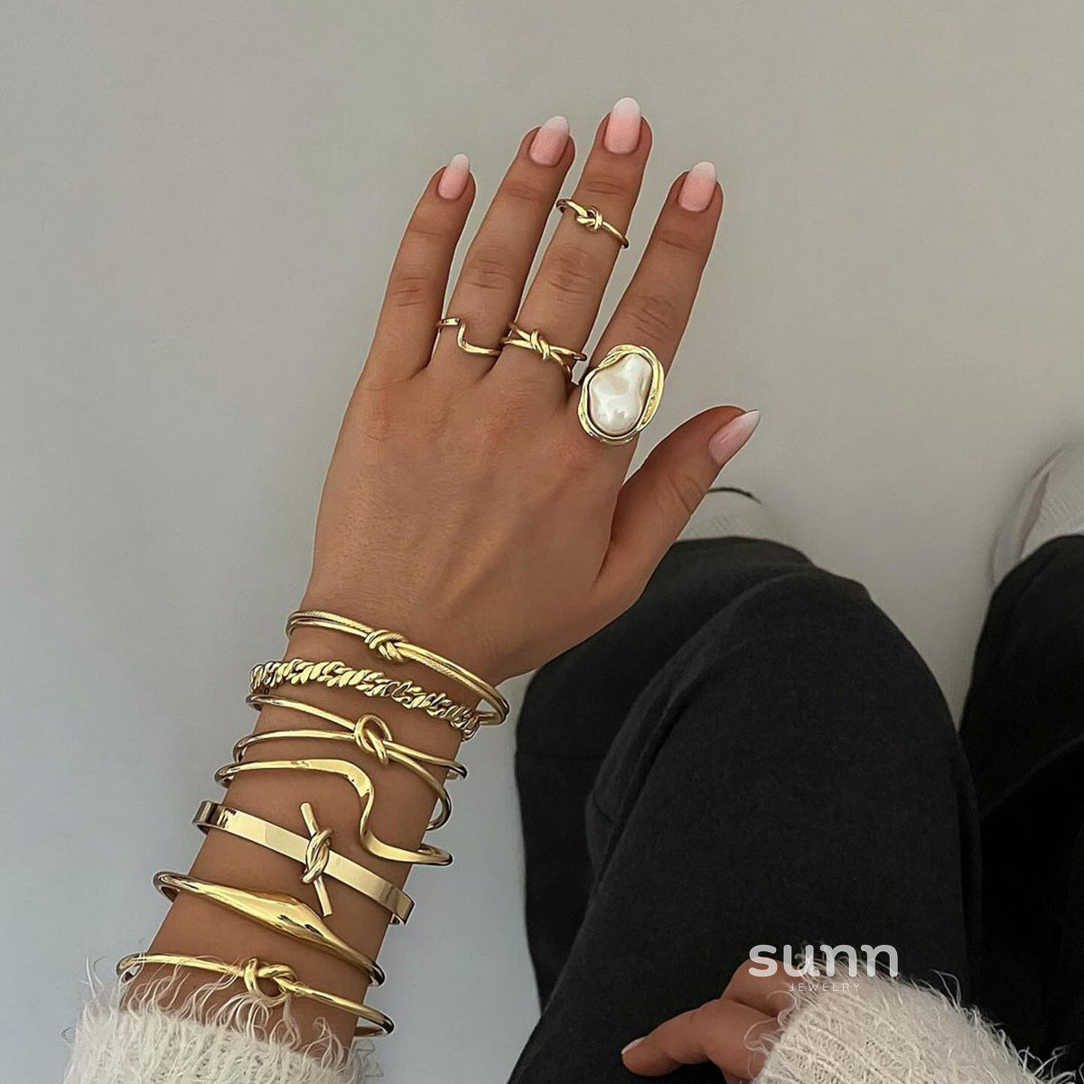 Kaely Sculptural Pearl Ring [RT3JCV06]