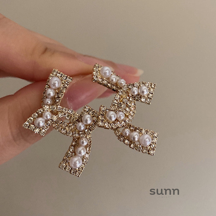 Kahli Luxe Pearl Clip Earrings [L2K5UMWJ]