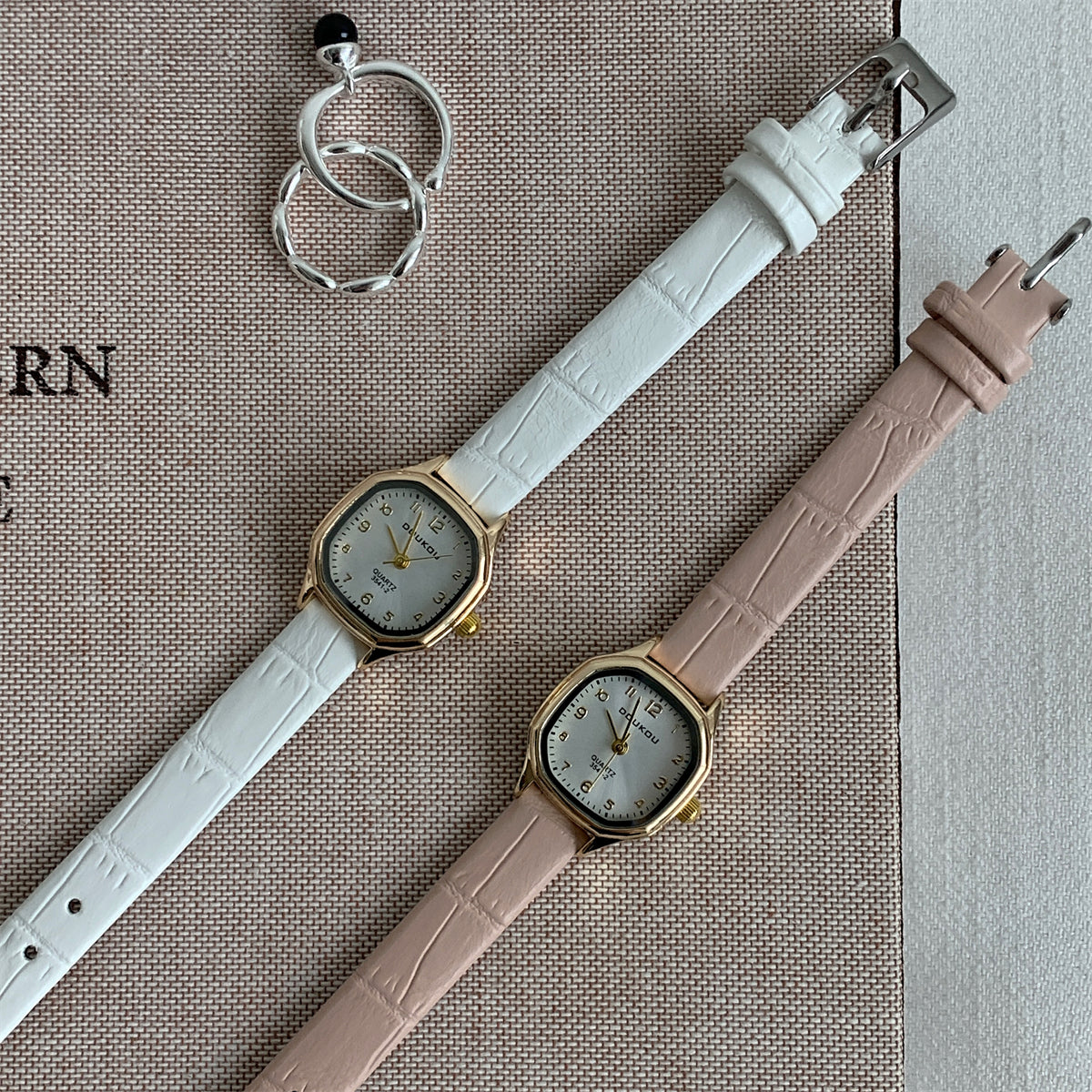 Kahli Minimalist Square Watch [G1TMYZLI]