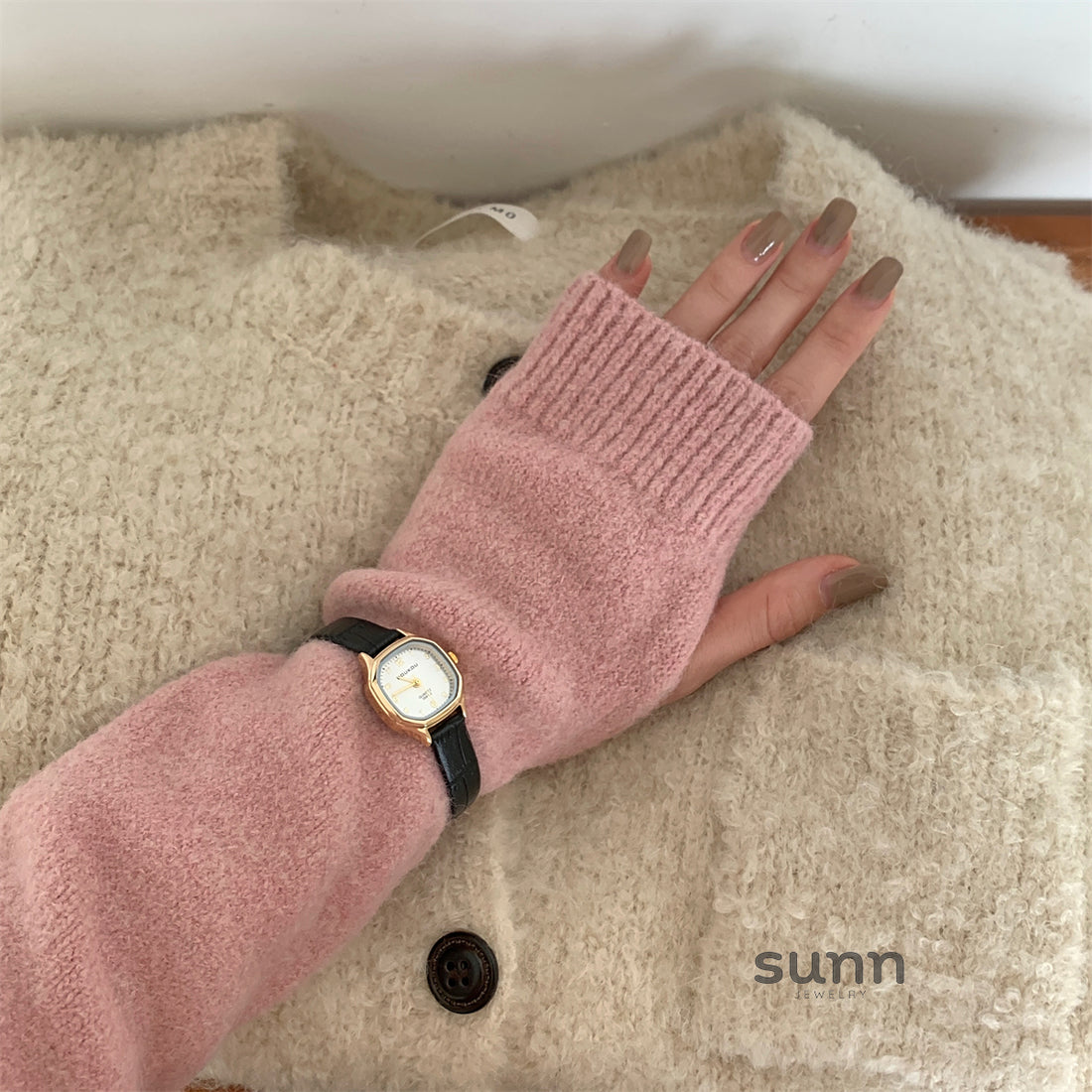 Kahli Minimalist Square Watch [G1TMYZLI]