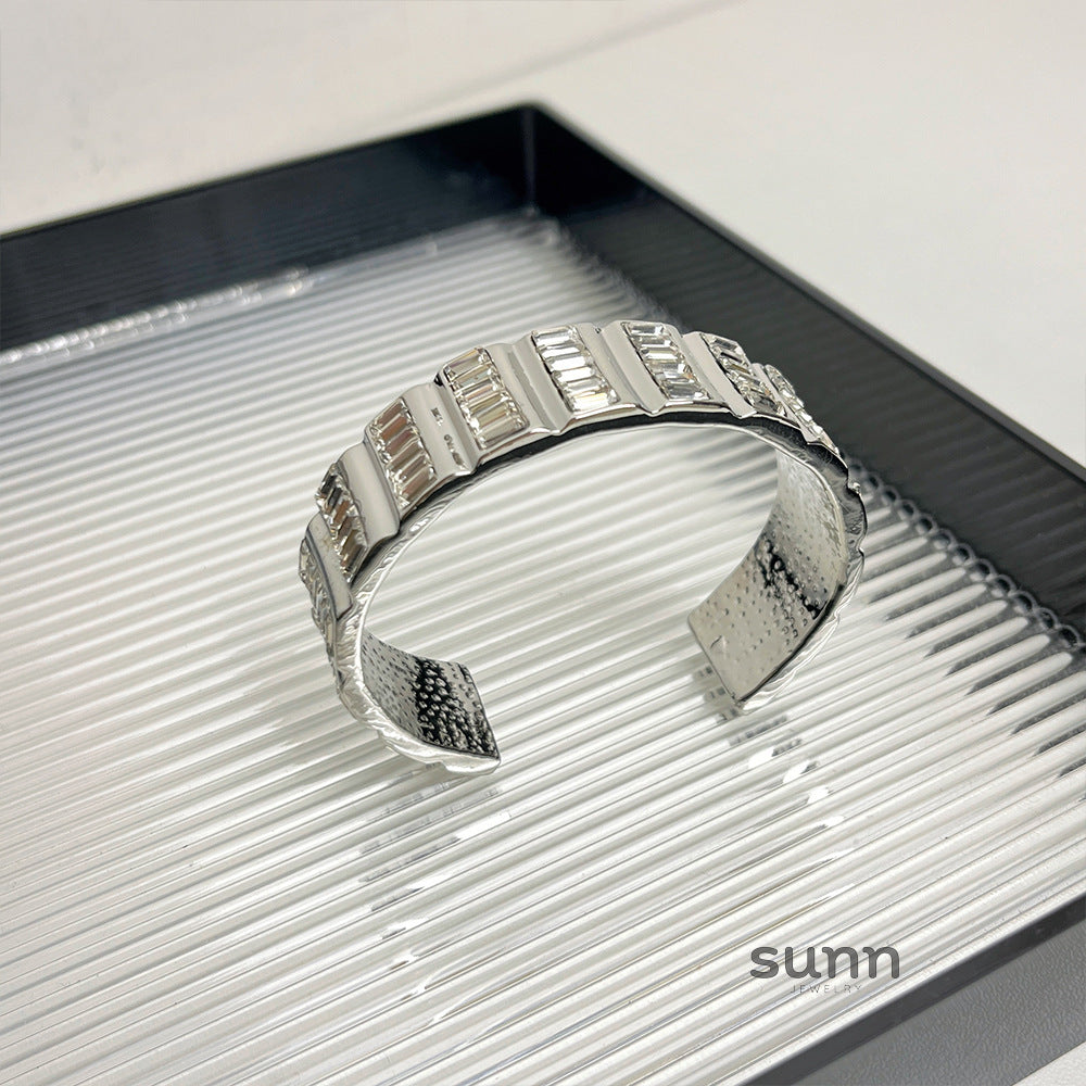 Kaleah Square Zircon Cuff [OZHEOF16]
