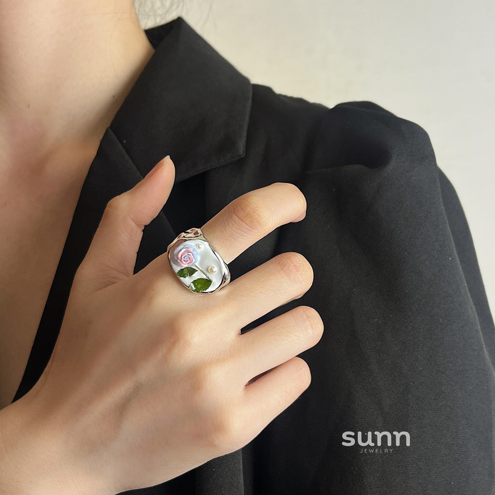 Kalena Tweed Rose Ring [GVUIP2YU]