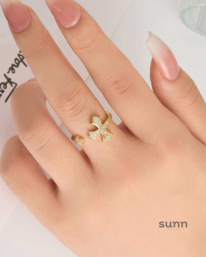 Kaleya Zirconia Cross Ring [MZUOZ9V2]