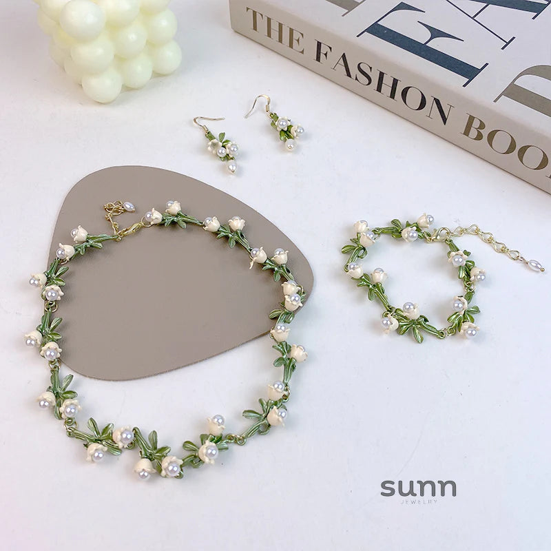 Kali Pearl Bellflower Set