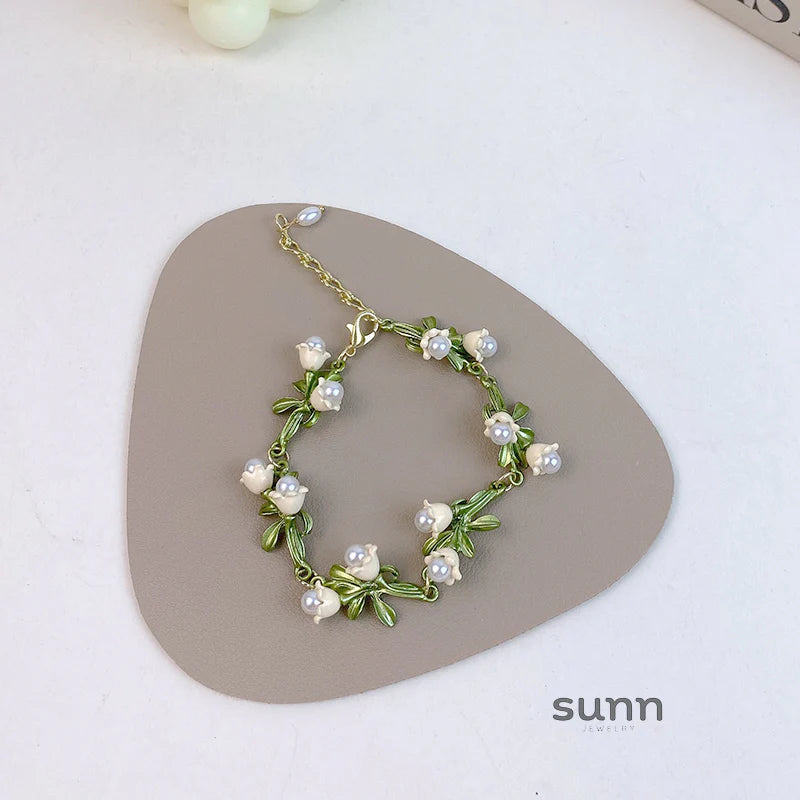Kali Pearl Bellflower Set