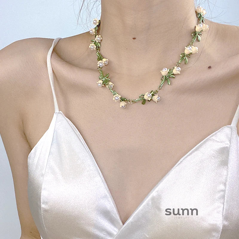 Kali Pearl Bellflower Set