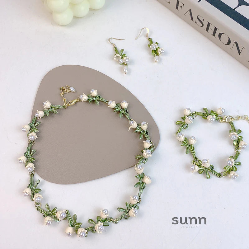 Kali Pearl Bellflower Set