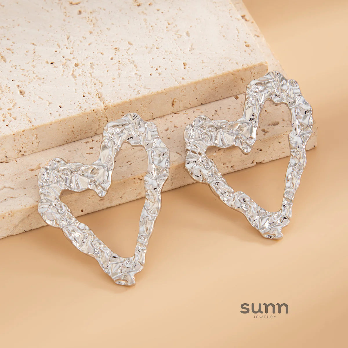 Kalina Sculpted Heart Studs