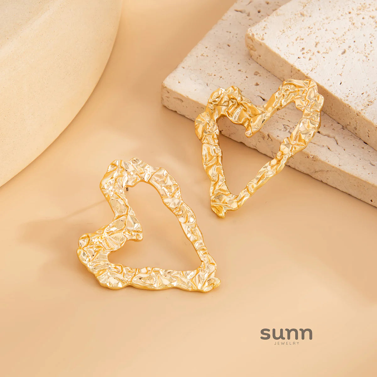 Kalina Sculpted Heart Studs