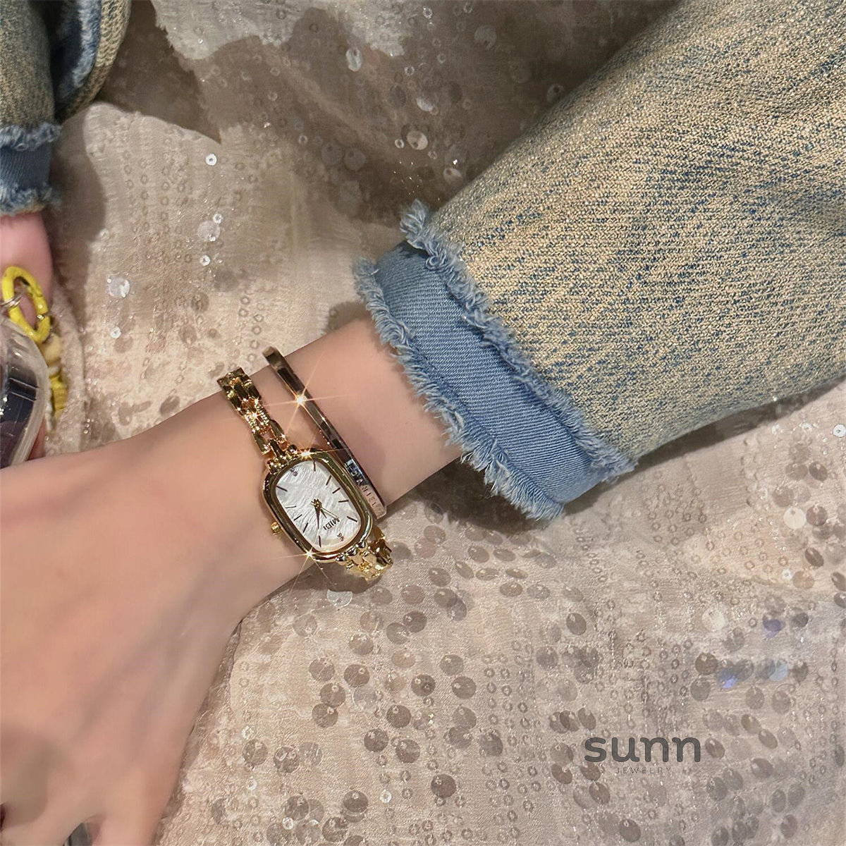 Kalise Mother-of-Pearl Bracelet Watch [D8TMKWM4]