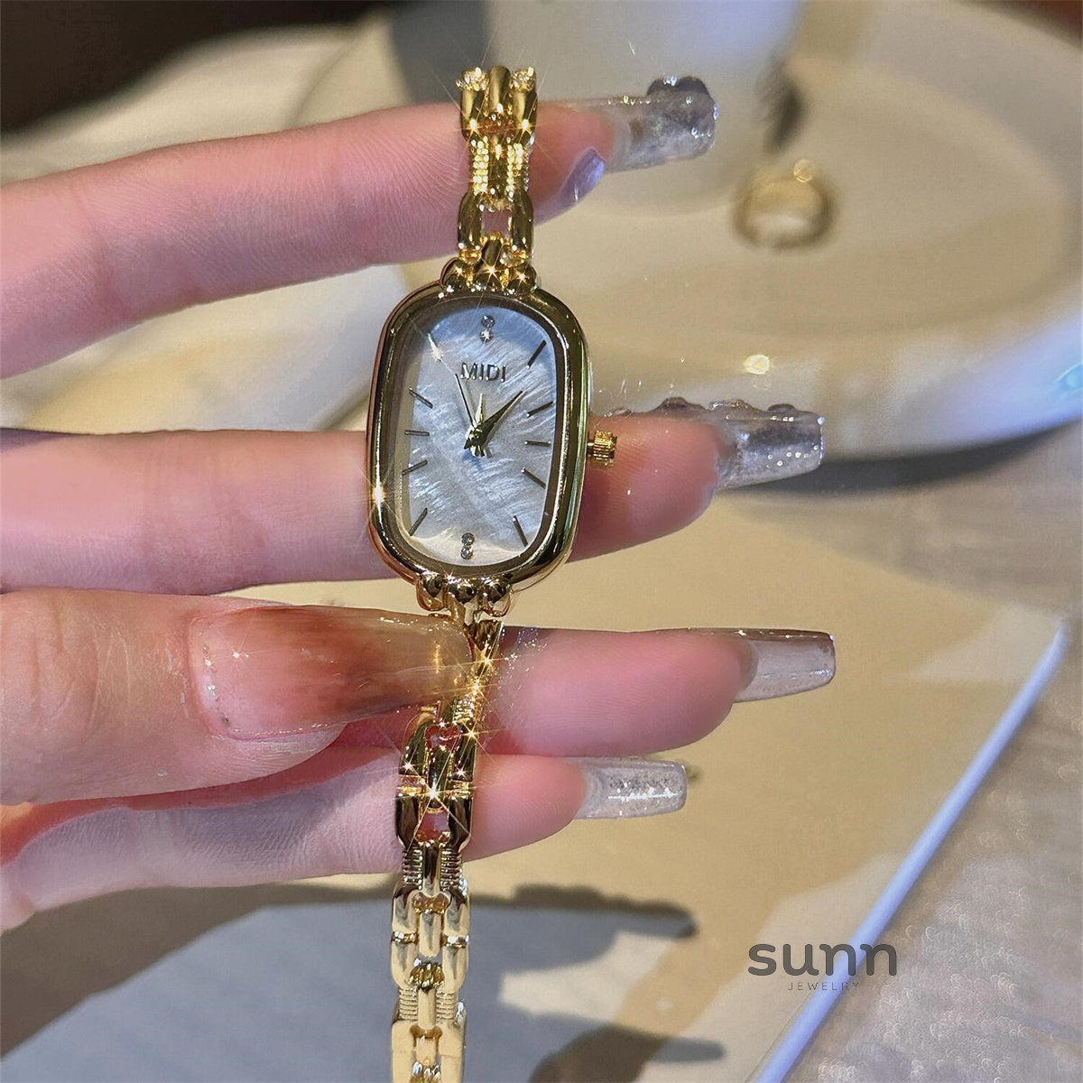 Kalise Mother-of-Pearl Bracelet Watch [NL3BGLK5]