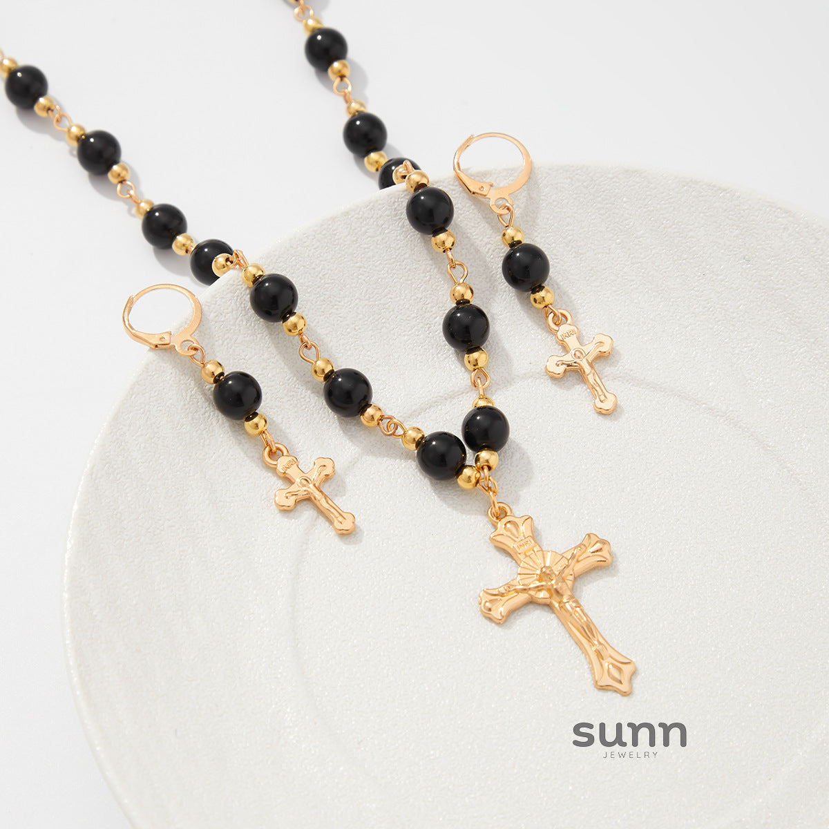 Kalista Gothic Beaded Cross Necklace [GO4201IY]